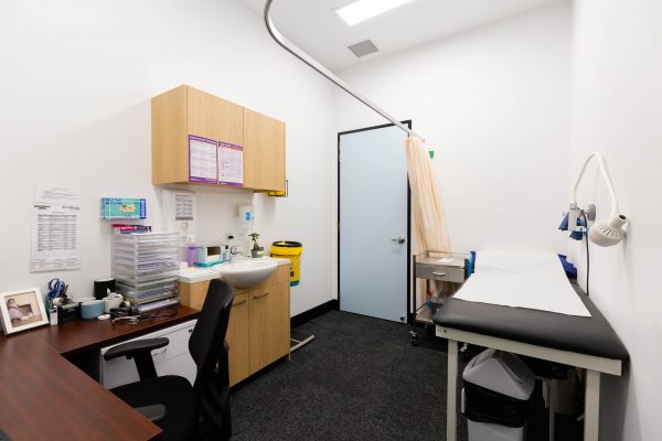 MedCentral_Doctors_room-600x400